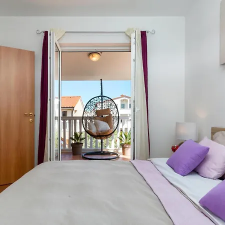 3 Bedroom Cozy In